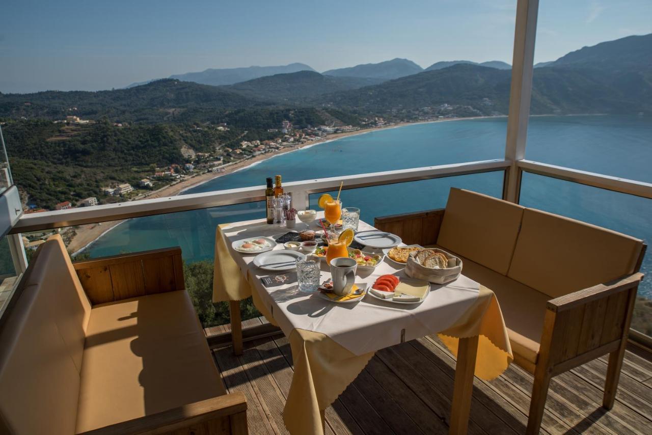 Porto Timoni Bed & Breakfast Afión Bagian luar foto