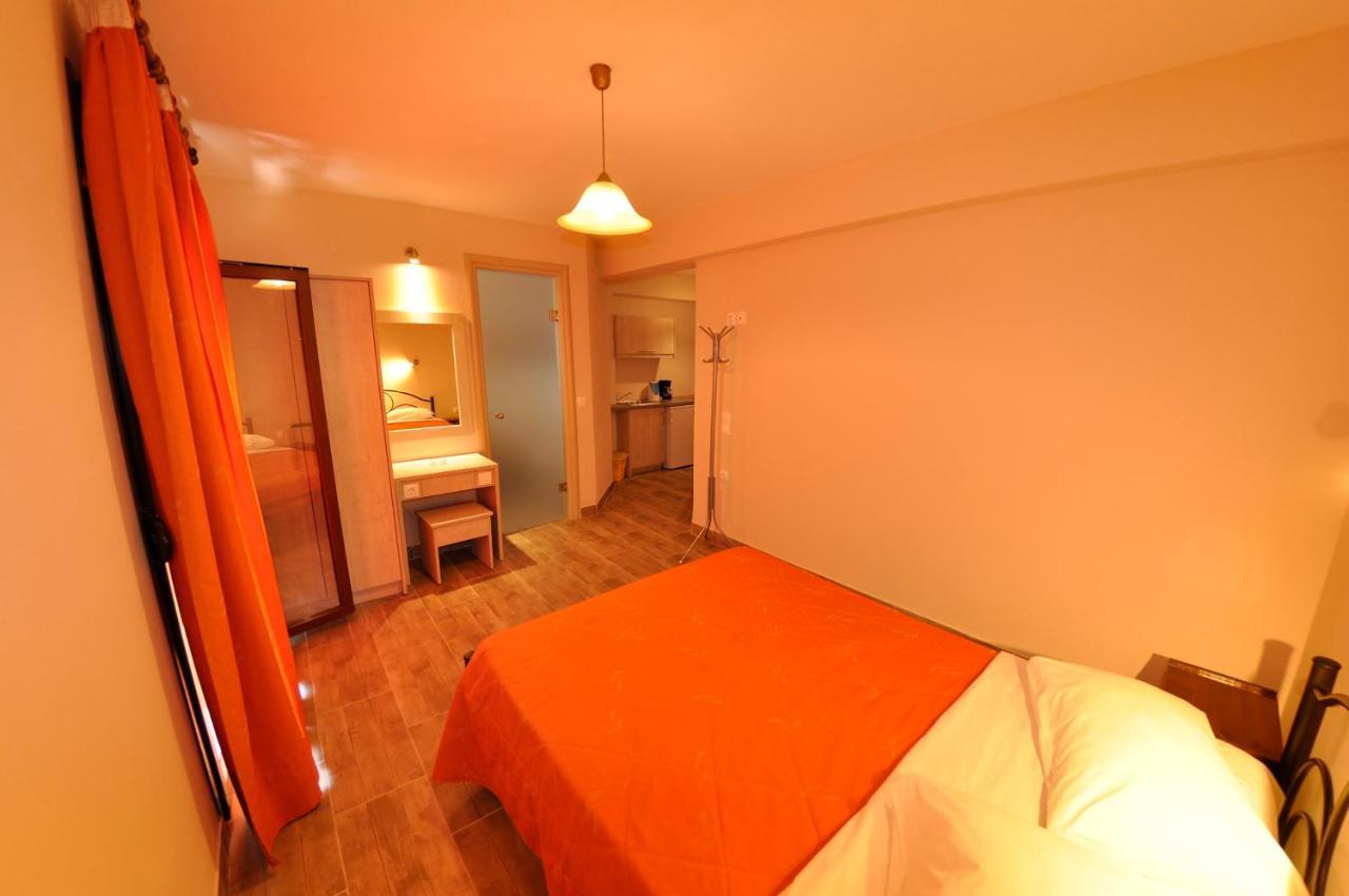 Porto Timoni Bed & Breakfast Afión Bagian luar foto