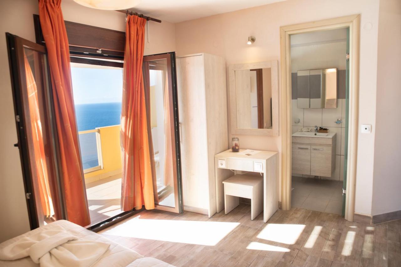 Porto Timoni Bed & Breakfast Afión Bagian luar foto